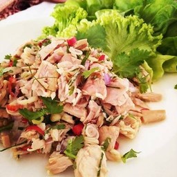 ยำสมุนไพรเนื้อ