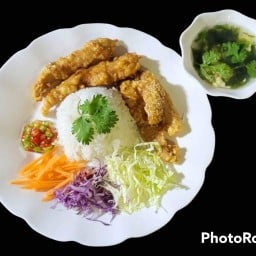 ข้าวหมูทอดสะดุ้ง