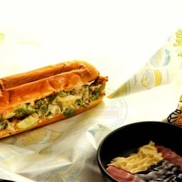 โรตีจอห์นเบคอนเนื้อ (Beef Bacon Roti John)