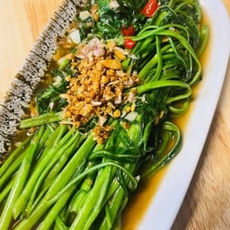 ผัดผักบุ้งไฟแรง ไม่มีเนื้อสัตว์