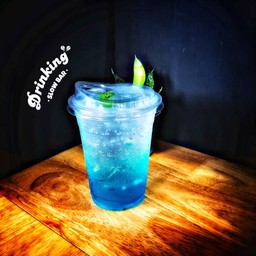 อิตาเลี่ยนโซดา กลิ่นบลูฮาวาย