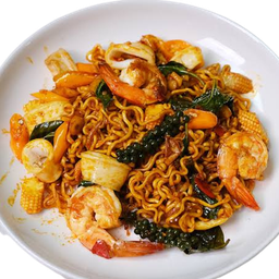 มาม่าผัดขี้เมาทะเล