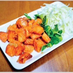 แซลมอนทอดน้ำปลา