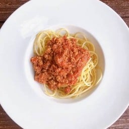 สปเก็ตตี้โบโบเนสหมู