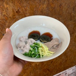 โจ๊กไข่เยี่ยวม้า+หมูเด้ง+ตับ