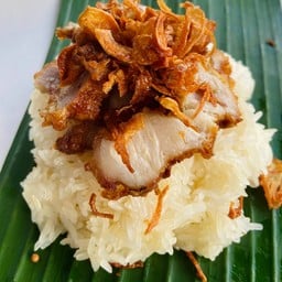 ข้าวเหนียวหมูสามชั้น