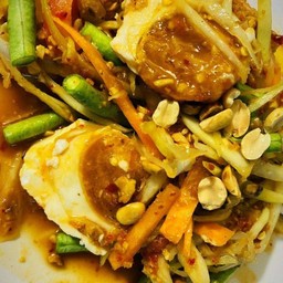 ตำไทยไข่เค็ม