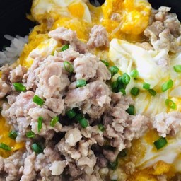 ข้าวใข่ข้นหมูสับ(ใข่2ใบ)