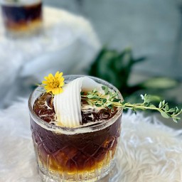 อเมริกาโน่น้ำช่อดอกมะพร้าว