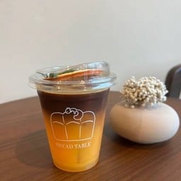 อเมริกาโน่ส้ม(橙冰美式咖啡）