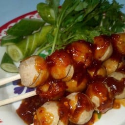 ยำ&ทอดลูกชิ้นรสเด็ด (น้ำจิ้มทำเองไม่ใส่แป้งและชูรส)