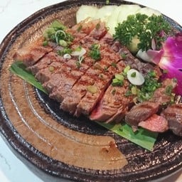 เซอร์ลอยย่าง