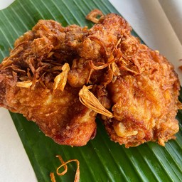 สะโพกไก่ทอด
