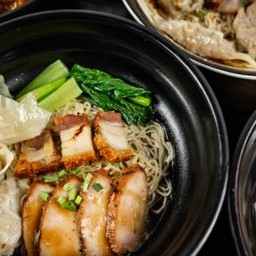 บะหมี่เกี้ยวกุ้ง เกี้ยวหมู น้ำ ใส่หมูแดง+หมูกรอบ-LM