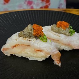 ข้าวปั้นกุ้งหวานมันปู