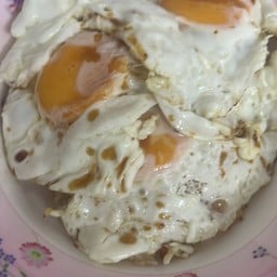 ข้าวไข่ดาว3ฟองกับข้าวสวยร้อนๆ