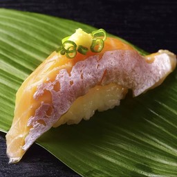 ซูชิท้องปลาแซลมอน