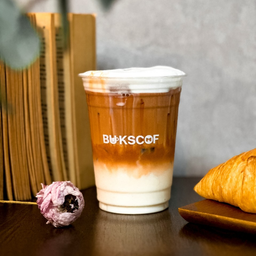 ชาไทยลาเต้เย็น