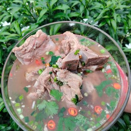 ตามสั่งริมราง