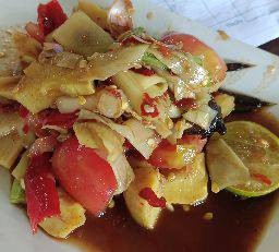 ตำหน่อไม้ปูปลาร้า