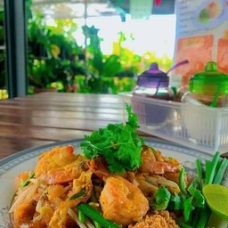 ผัดไทกุ้งสด