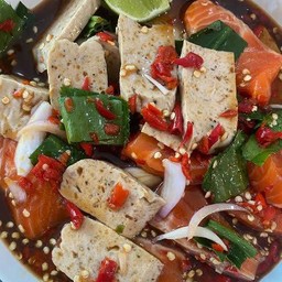 ยำแชลม่อนหมูยอ