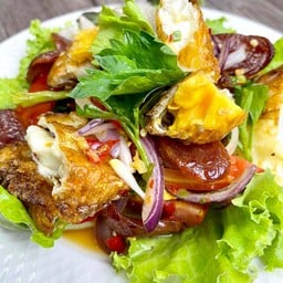 ยำไข่ดาวกุนเชียง