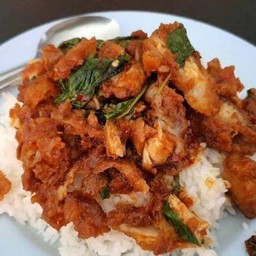 ข้าวกระเพราไก่แซ่บ