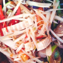 ตำหมูยอ