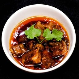 เนื้อตุ๋นสูตรลับ  秘制红烧牛肉