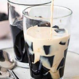 ชุดลองชิม(เฉาก๊วยนมสด2ถ้วย+เฉาก๊วยในน้ำเชื่อม2ถ้วย)