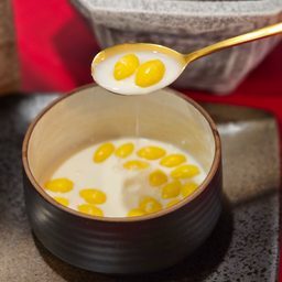 แปะก๊วยนมสด (ร้อน/เย็น)