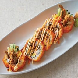 โรลหนังปลาแซลมอนกรอบ