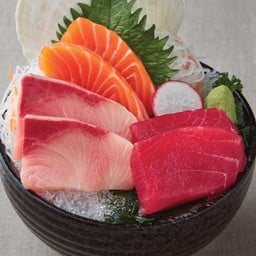 ซาชิมิรวม 3 อย่าง