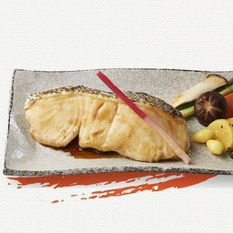 ปลาหิมะย่างซีอิ๊ว / เกลือ