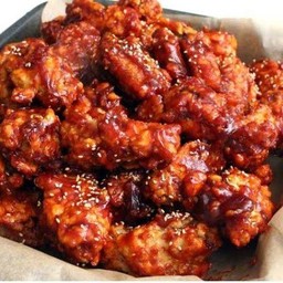 ไก่ทอดซอสเกาหลี1กล่อง220กรัม