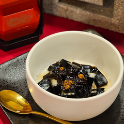 เฉาก๊วยนมสด น้ำตาลโอทึ้ง