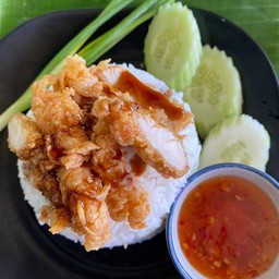 ข้าวหน้าไก่ทอดราดซอสทงคัตสึ