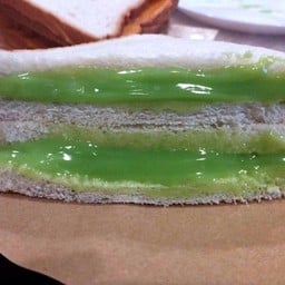 แซนด์วิชสังขยาใบเตย