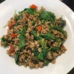 กระเพราไก่