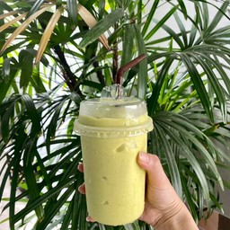 อยากกินอโวคาโดปั่นเลยสั่งมาลองกับอีกสองแก้วแต่ถ่ายไว้รูปด้วย อันนี้ก็อร่อยเช่นกั