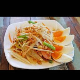 ตำไทยใส่ไข่เค็ม
