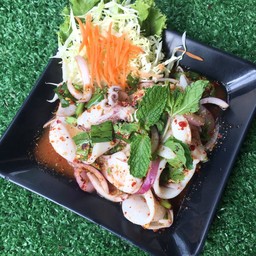 ลาบปลาหมึก