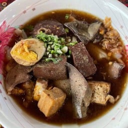 ก๋วยจั๊บน้ำข้นและอาหารตามสั่ง สาขา 3 ซอยบุญเกิด2