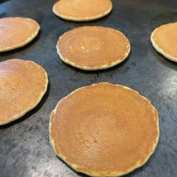 แพนเค้ก 6 ชิ้น