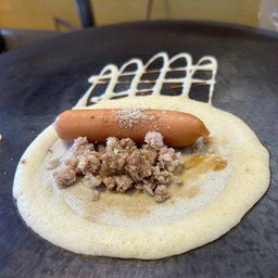 โตเกียว หมูสับ-ไส้กรอกไก่