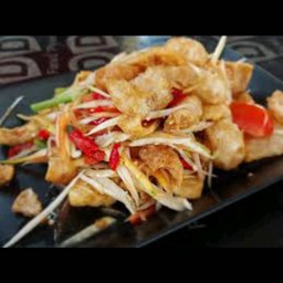 ตำลาวใส่เเคปหมู