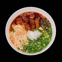 บะหมี่เนื้อตุ๋นสูตรลับ  秘制红烧牛肉面
