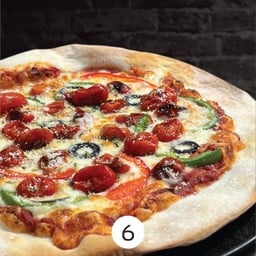 พิซซ่ามะเขือเทศเชอรี่ L lineman