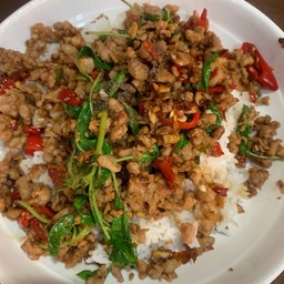 กะเพราหมูสับ